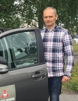 Ruslan  Kurganski. B-kategooria sõiduõpetaja.
